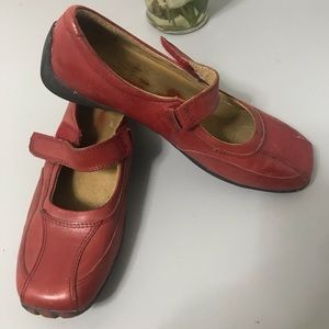 Red hush puppies for woman